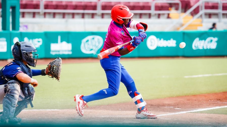 Isaac Brito hace historia con tres jonrones y establece nuevo récord en la Serie del Caribe Kids
