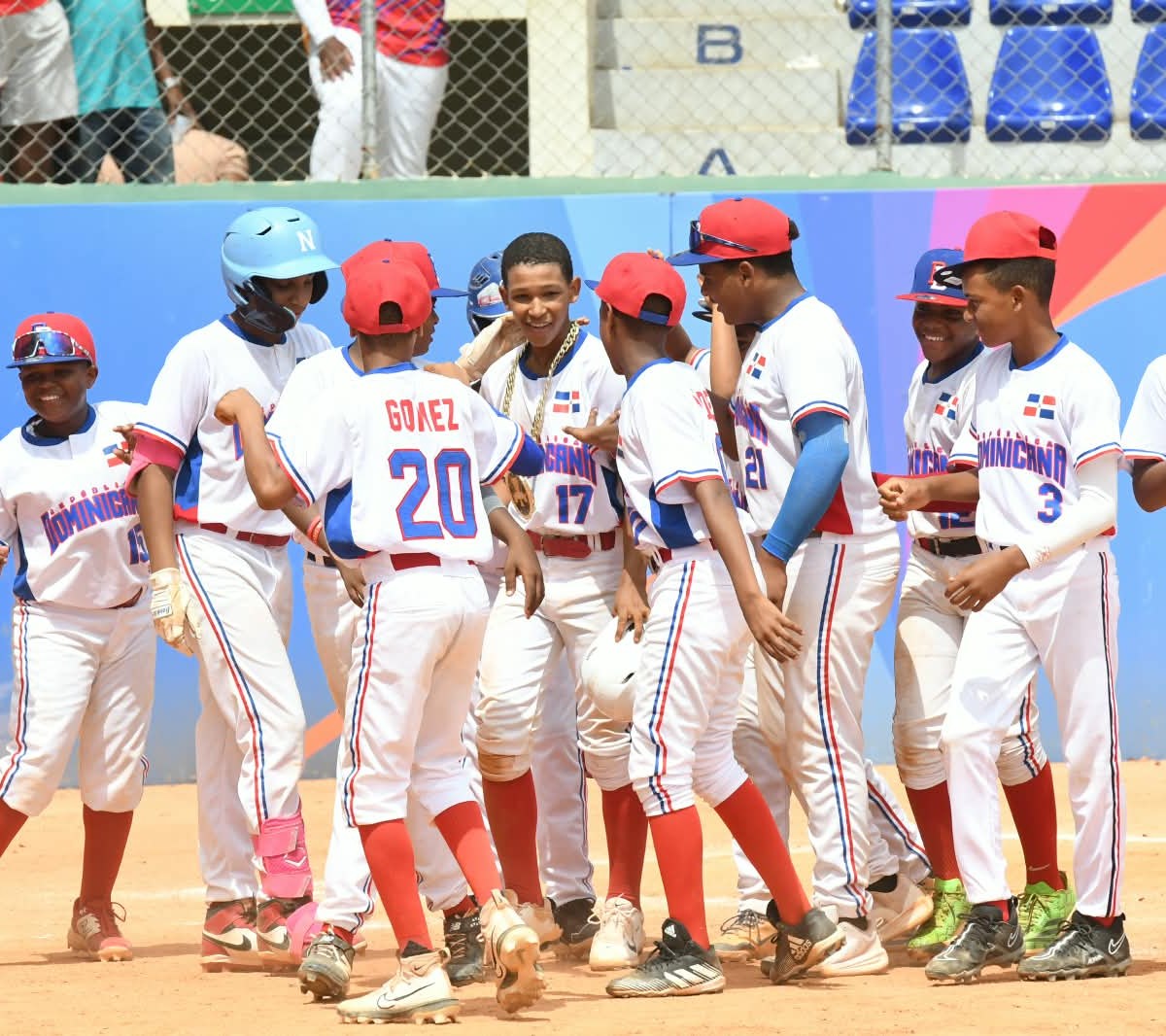 República Dominicana y Venezuela Lideran Invictos en Panamericano de Béisbol Infantil