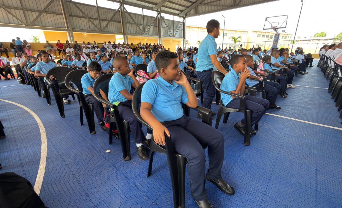 Monte Plata Inicia Año Escolar 2026-2027 con Más de 54 Mil Estudiantes