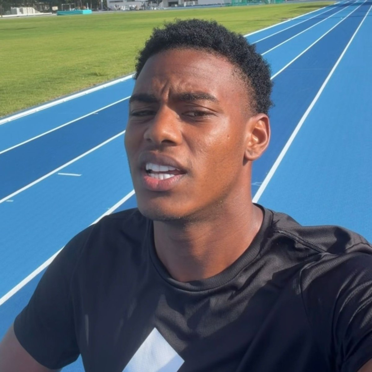 Alexander Ogando Impide Entrenar en Pistas de Atletismo de Santo Domingo a Días del Mundial
