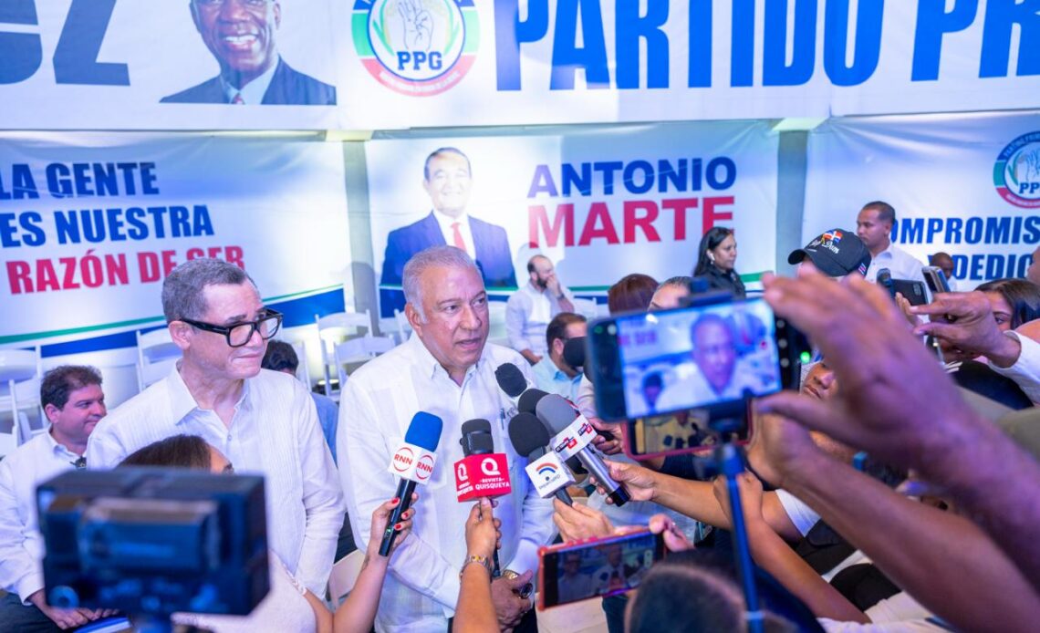 Ministro Bautista Insta a Despolitizar la Educación Nacional