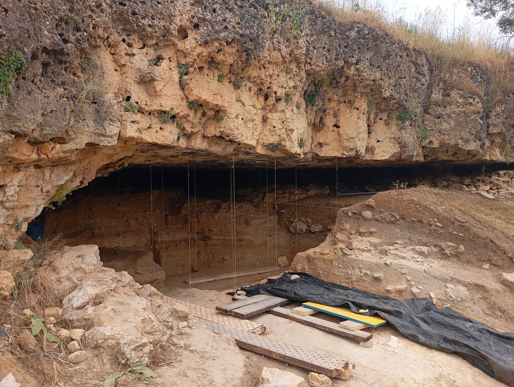Antiguo GLOF en Guadarrama: Un Desastre Natural que Abrió Paso a los Neandertales en Segovia