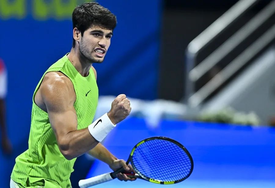 Carlos Alcaraz Inicia con Victoria Contundente en el US Open Tras Periodo de Recuperación