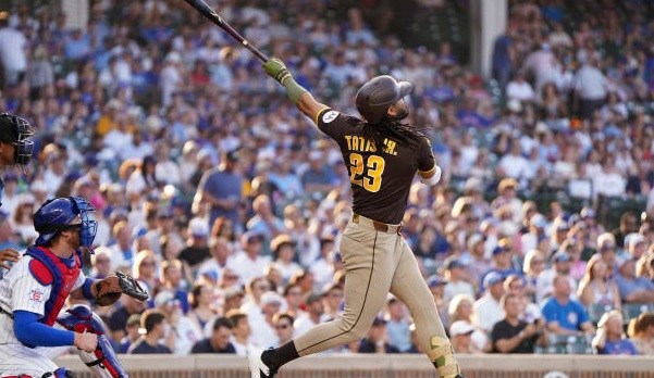 Fernando Tatis Jr. Asciende al Segundo Lugar Histórico en Jonrones con los Padres