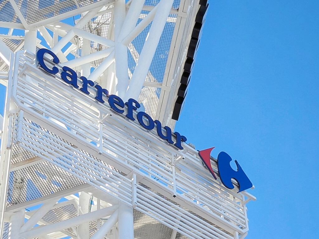 Ofertas destacadas de Carrefour para la vuelta a la rutina: Equipamiento tecnológico y mobiliario para estudio y trabajo