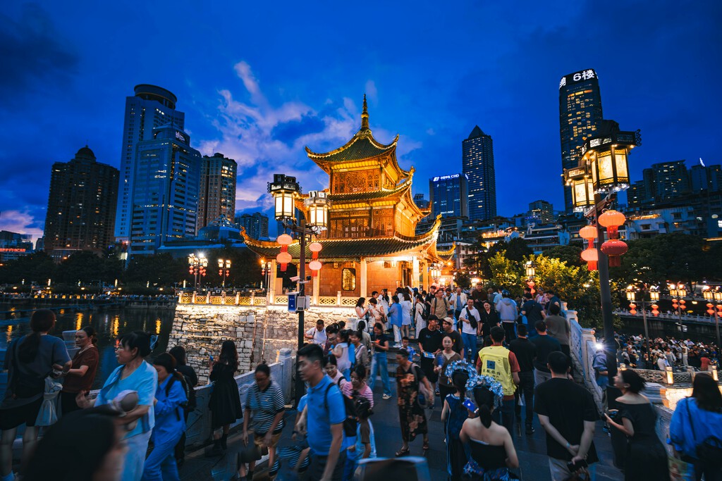 El ''Hukou'' en China: El Registro de Residencia que Define el Acceso a Servicios y Genera Desafíos Sociales