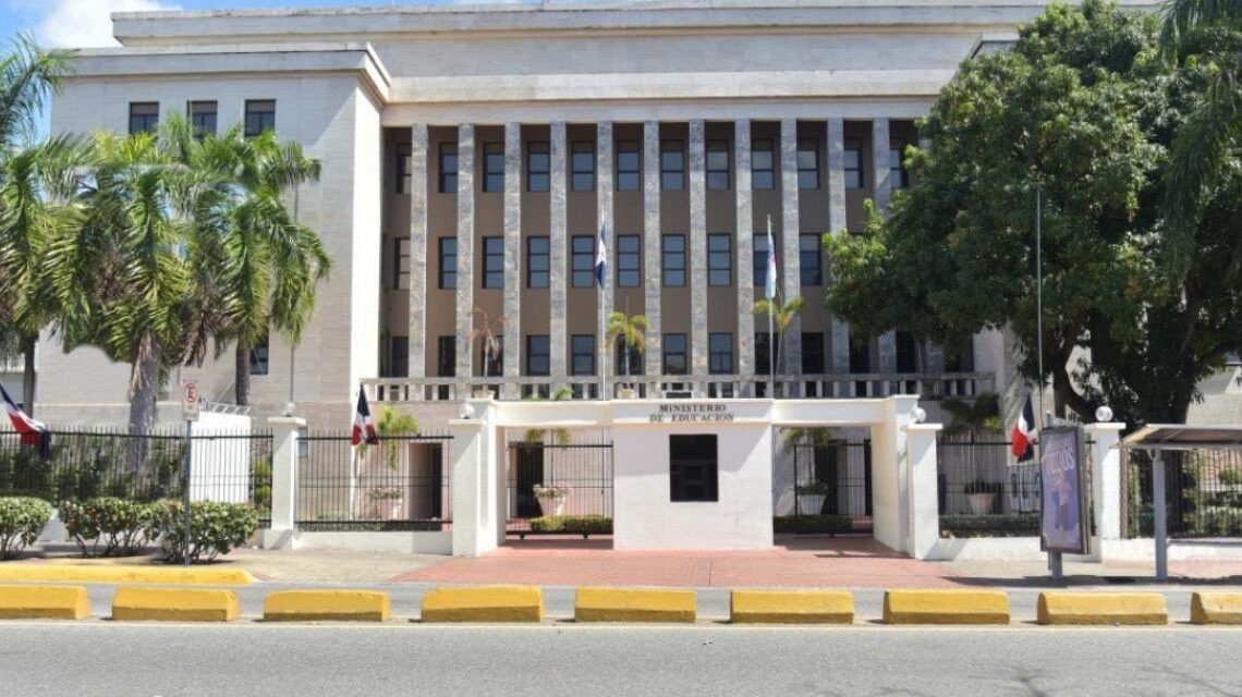 MINERD Afirma que el Pago de Incentivos Docentes Progresa Acorde al Protocolo Acordado con la ADP