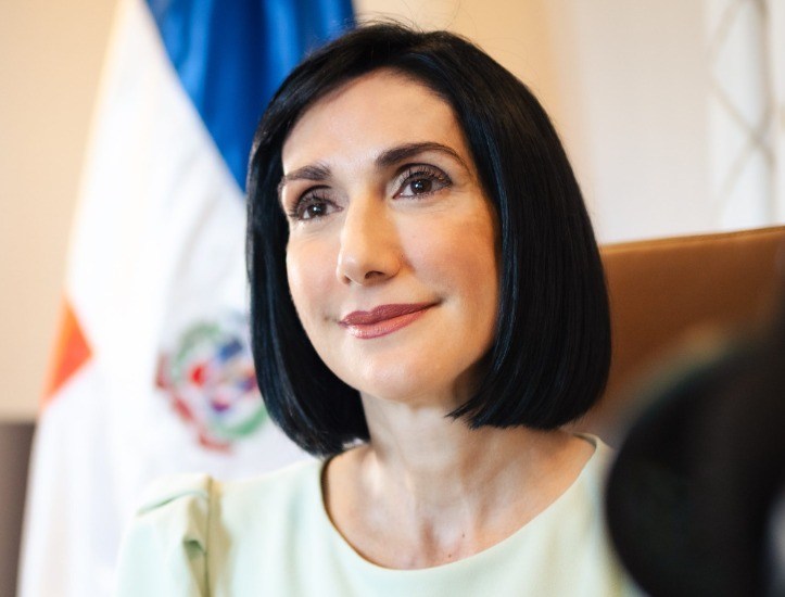 Raquel Arbaje Expresa Entusiasmo por el Oro de Marileidy Paulino en los Juegos Centroamericanos