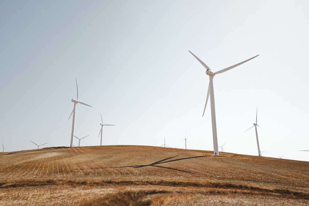 La Producción de Energía Renovable en el Campo Español: Un Análisis de sus Beneficios Asimétricos