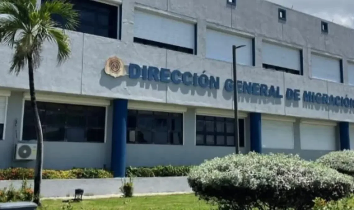 Migración Dominicano Aclara Restricciones de Salida al Extranjero: Solo por Mandato Judicial