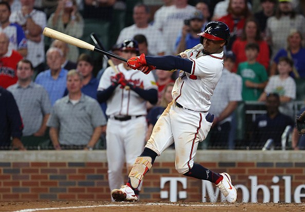 Ozzie Albies Lidera a los Bravos Hacia una Crucial Victoria Contra los Dodgers