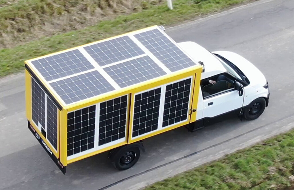 Paneles Solares en Vehículos Eléctricos: Un Estudio Alemán Examina su Potencial para Aumentar la Autonomía