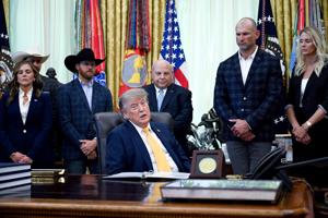 Trump Minimiza Aportes de México a EE. UU., Destacando su Relación con Sheinbaum
