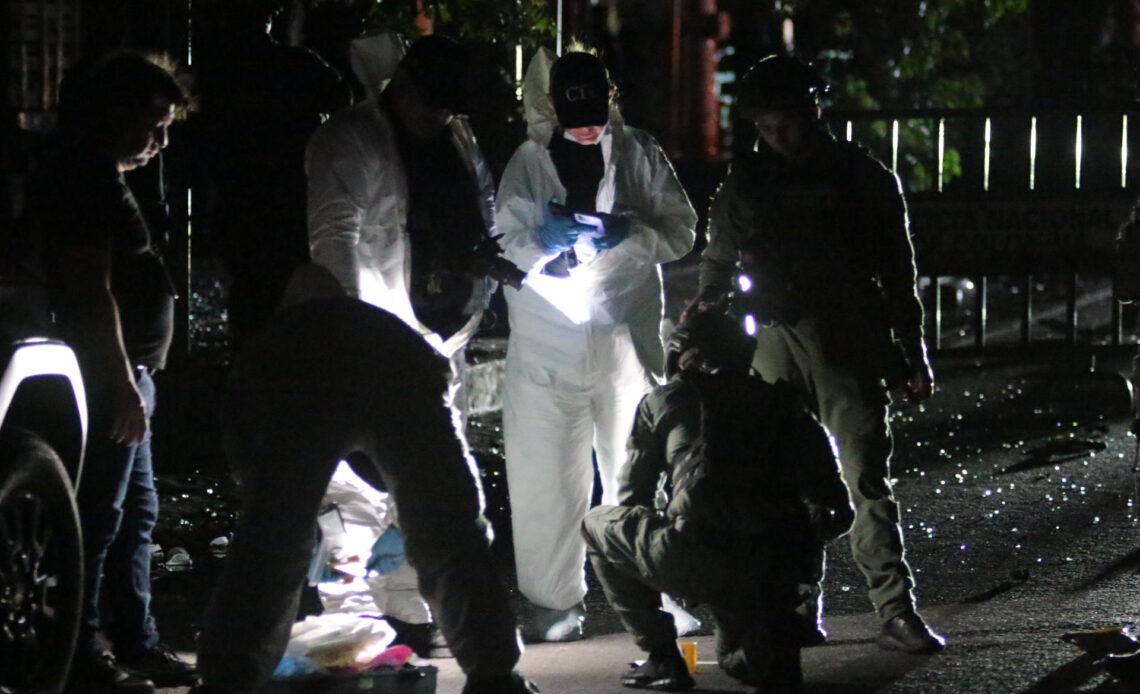 Ataque Terrorista en Puesto Policial de Colombia Deja un Fallecido y Once Heridos