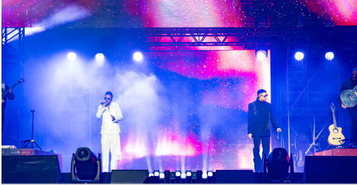 Éxito Rotundo: Romeo Santos y Prince Royce Triunfan en el Estadio Monumental de Chile