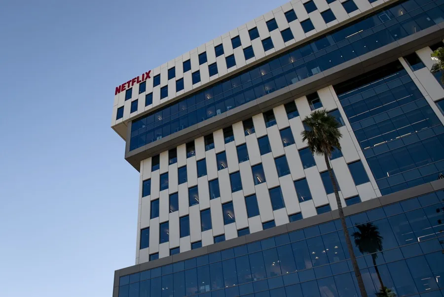 Florida Demanda a Netflix por Supuesta Venta de Datos de Perfiles Infantiles para Publicidad