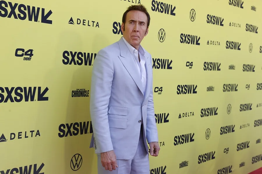 Enorme Socavón Cerca de Propiedad de Nicolas Cage Causa Evacuaciones en Malibú