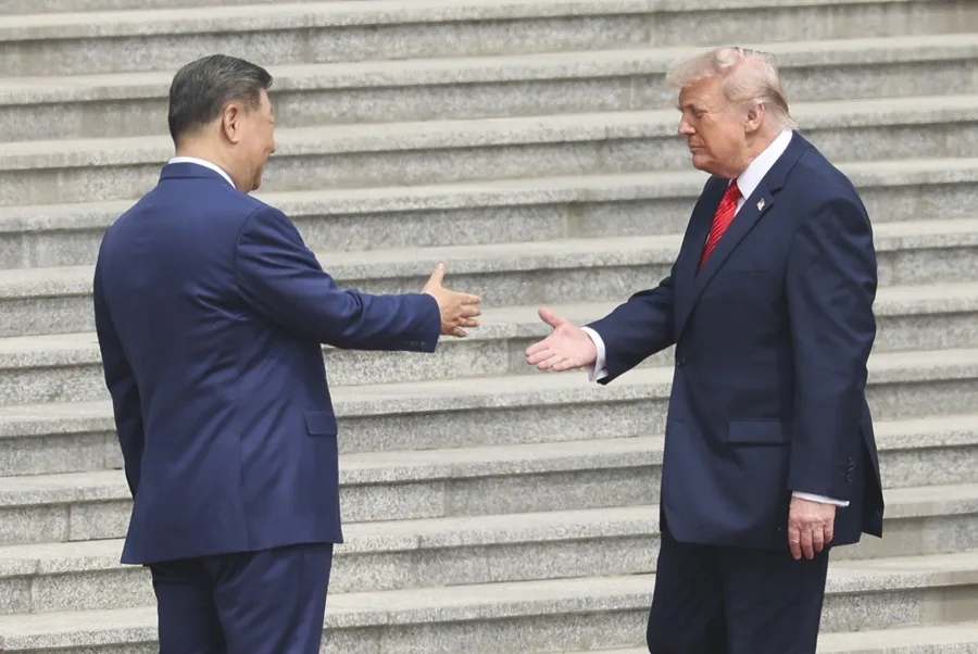 Presidentes Trump y Xi se Reúnen para Abordar Temas Cruciales como Comercio, Irán e IA