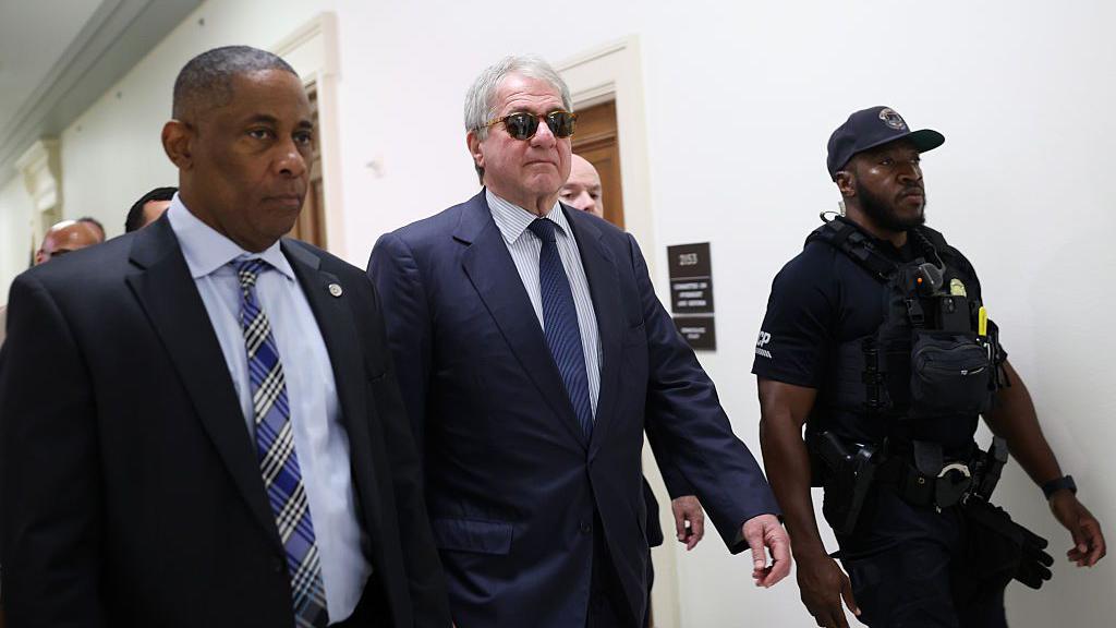La Cámara Baja de EE. UU. Respalda Declarar en Desacato a Leon Black por Negarse a Colaborar en Caso Epstein
