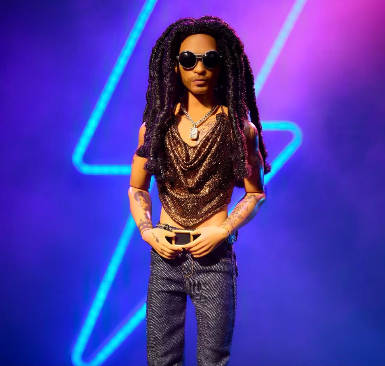 Mattel Lanza Muñeco de Lenny Kravitz para Celebrar el 65.º Aniversario de Ken
