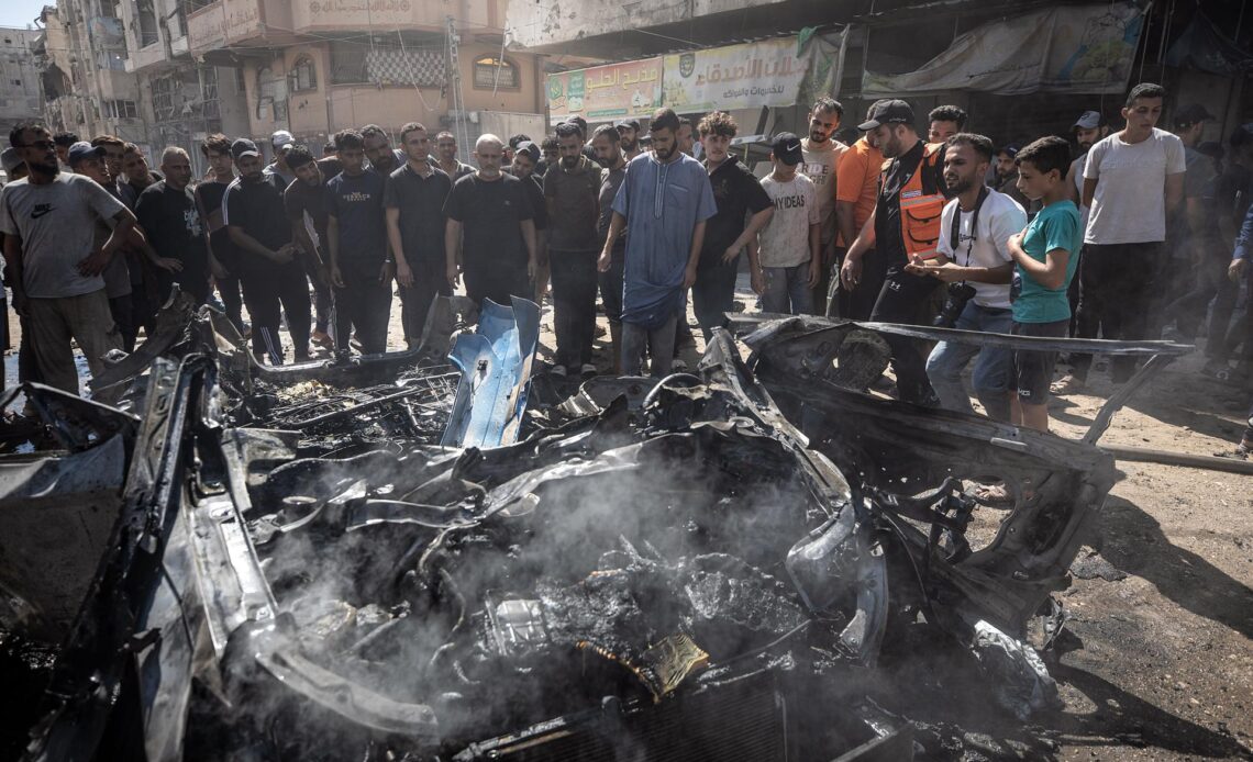 Múltiples Bombardeos Israelíes en Gaza Dejan al Menos Tres Víctimas Mortales