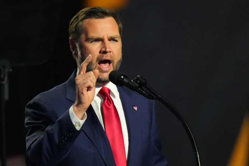 JD Vance Rinde Homenaje a Charlie Kirk y Dirige un Mensaje a Sus Hijos