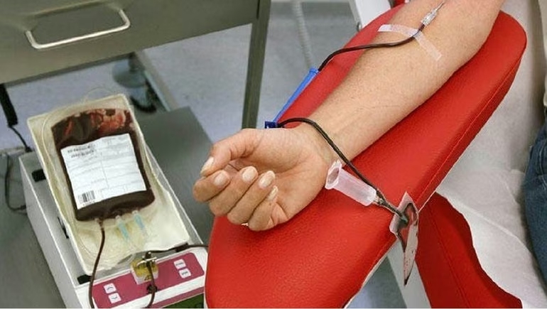 Testigos de Jehová ajustan política sobre sangre: permiten componentes, pero prohíben transfusiones completas