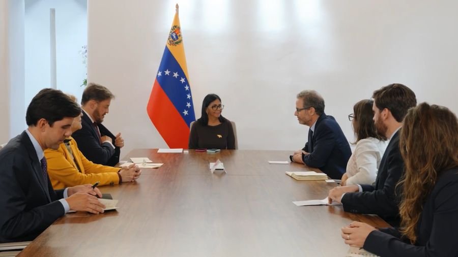 Delcy Rodríguez Se Reúne con Human Rights Watch en Venezuela Tras 18 Años de Ausencia