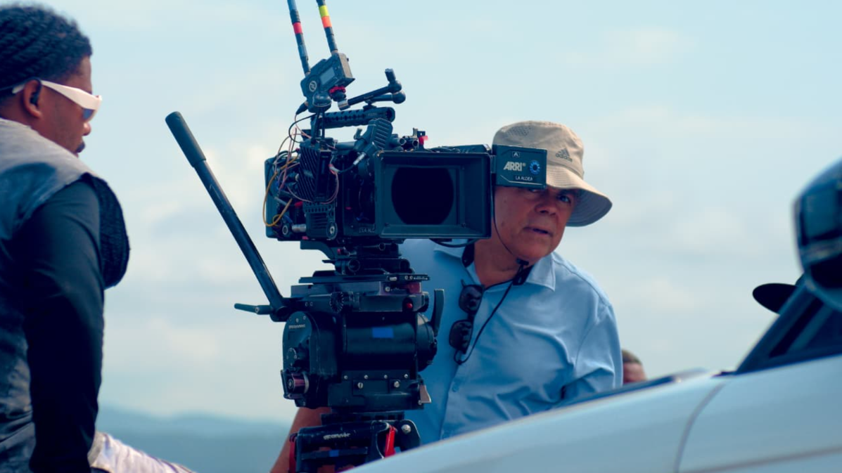 Luis Alberto Cabrera, el cineasta dominicano de trayectoria internacional detrás de «La fábrica de bodas»