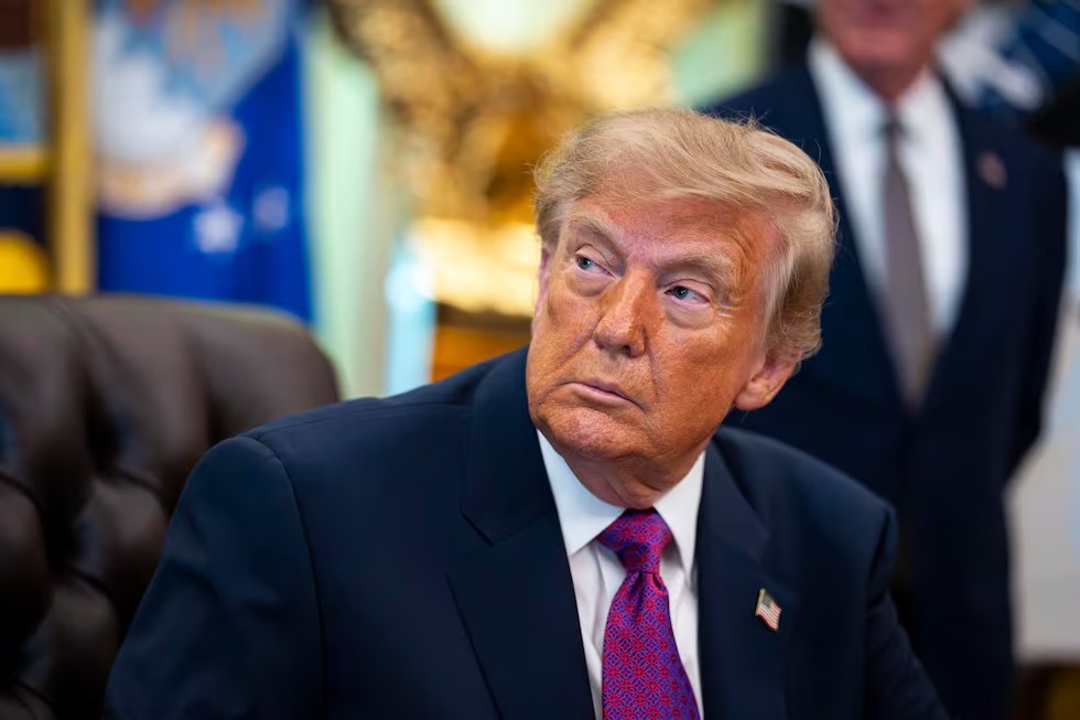 Facciones Radicales Iraníes Habrían Saboteado Acuerdo con Administración Trump, Según NYT