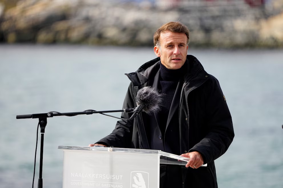 Macron Apoya Acuerdo de Seguridad en Groenlandia, Enfatizando Soberanía Danesa