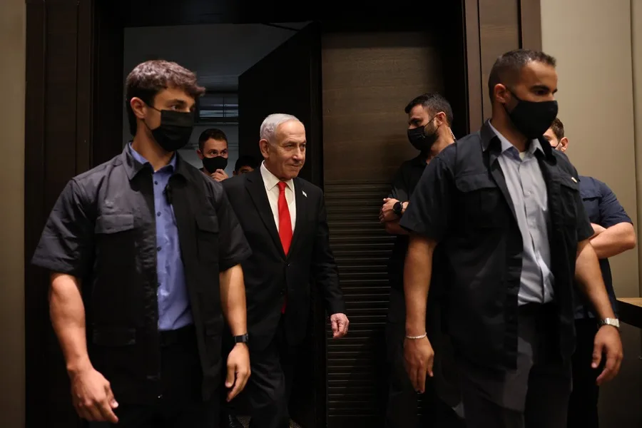 Netanyahu Presenta Demanda contra Periódico por Reporte de Advertencia Previa al Ataque de Hamás