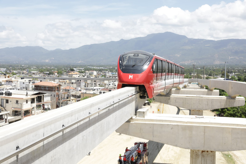 Monorriel de Santiago y Teleférico de SDO: Operación Prevista para Finales de Año