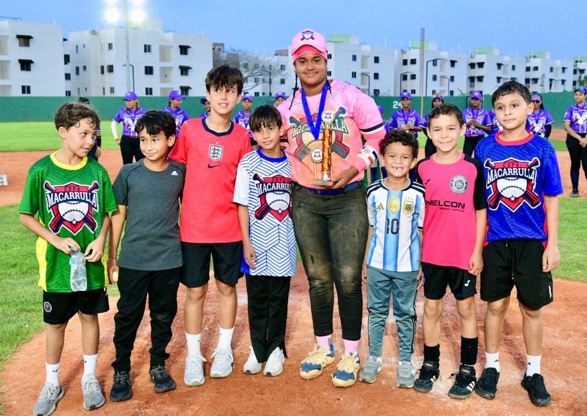 La Fundación Macarrulla Promueve la Inclusión Femenina en el Béisbol a Través de la Copa Macarrulla