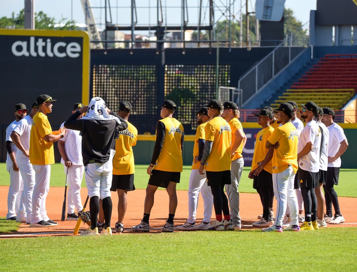 Águilas Cibaeñas Inician Entrenamientos en el Estadio Cibao en Búsqueda del Campeonato 23