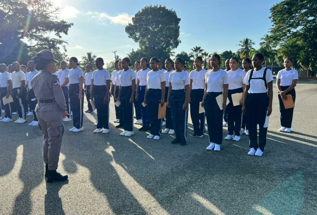 Pruebas de Conocimiento y Psicológicas Excluyen a Cientos de Aspirantes de Academias Militares