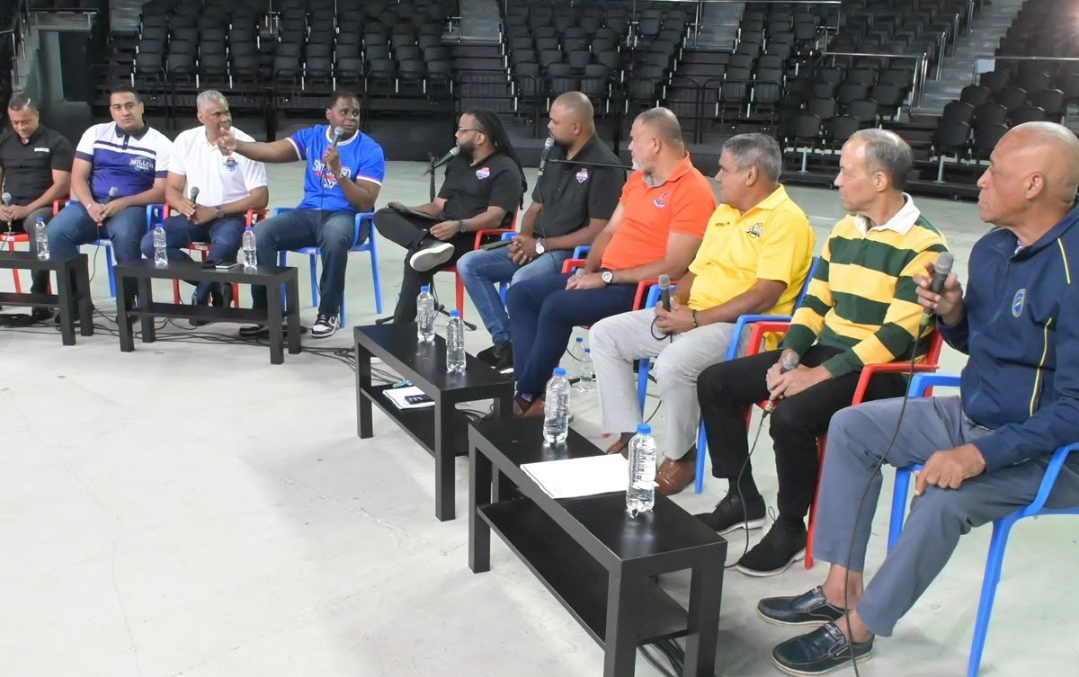 Abadina Lanza Primer Podcast para Impulsar el Torneo Superior de Baloncesto del Distrito 2026