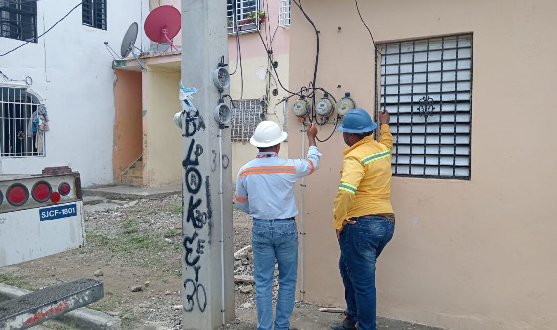 Edesur insta a clientes a evitar pagos directos a brigadistas y reportar anomalías