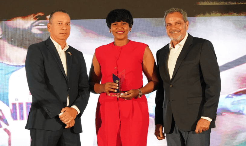 Gabriel Balcácer enfatiza la cohesión en la Gala ACD: «Los periodistas deportivos de Santo Domingo y Nueva York somos una misma 