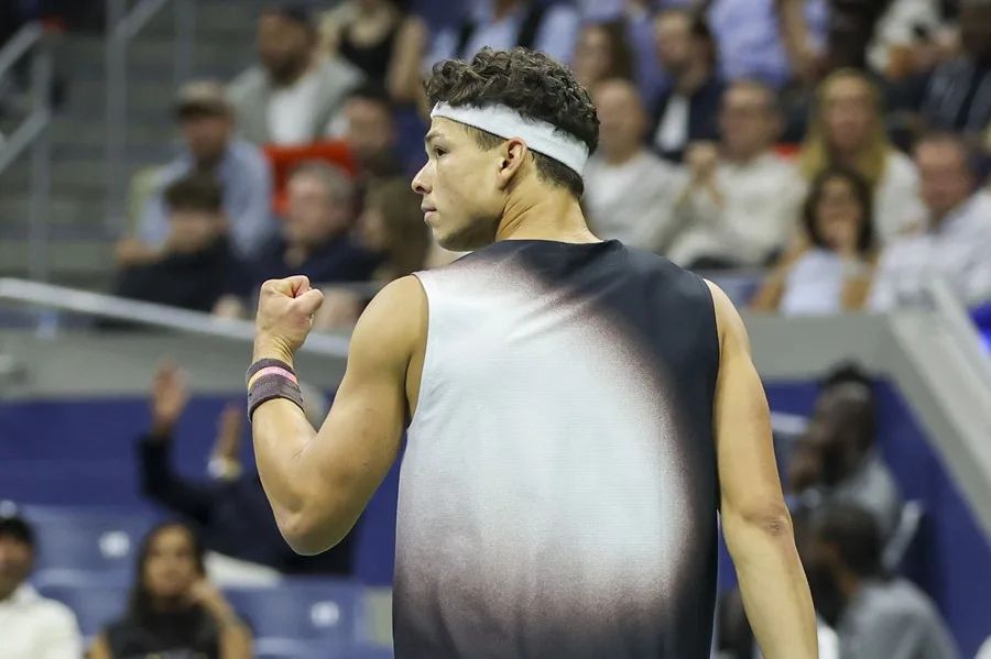 Ben Shelton Avanza a la Final del Abierto de EE. UU. Tras Vencer a Frances Tiafoe