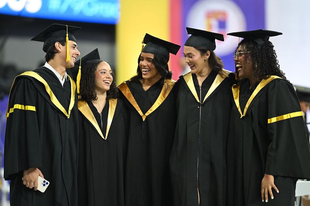 PUCMM Insta a Implementar Políticas Educativas Duraderas ante Desafíos de PISA