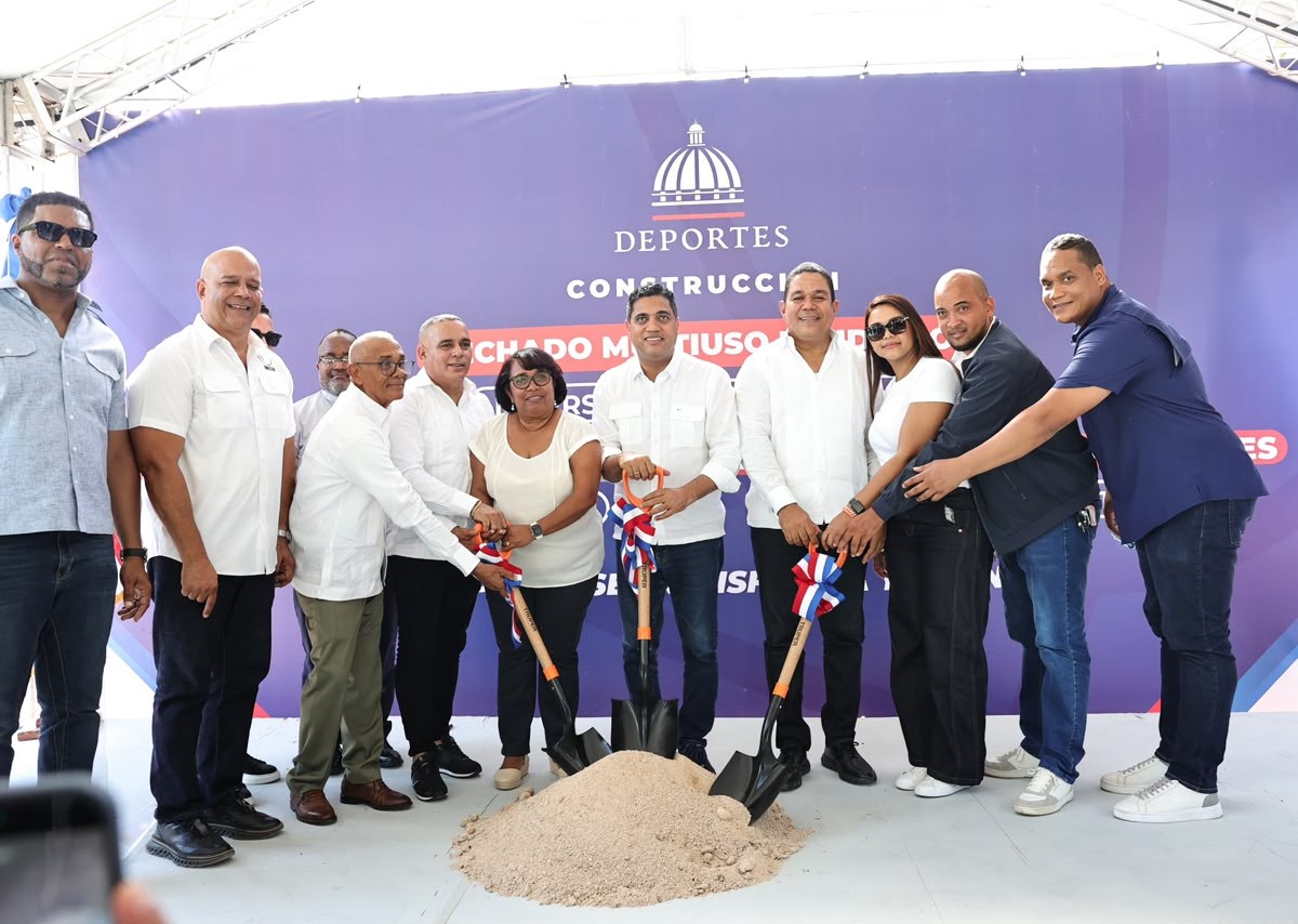 Ministro Cruz Lanza Construcción de Siete Polideportivos en la Región Sur con Inversión de 200 Millones