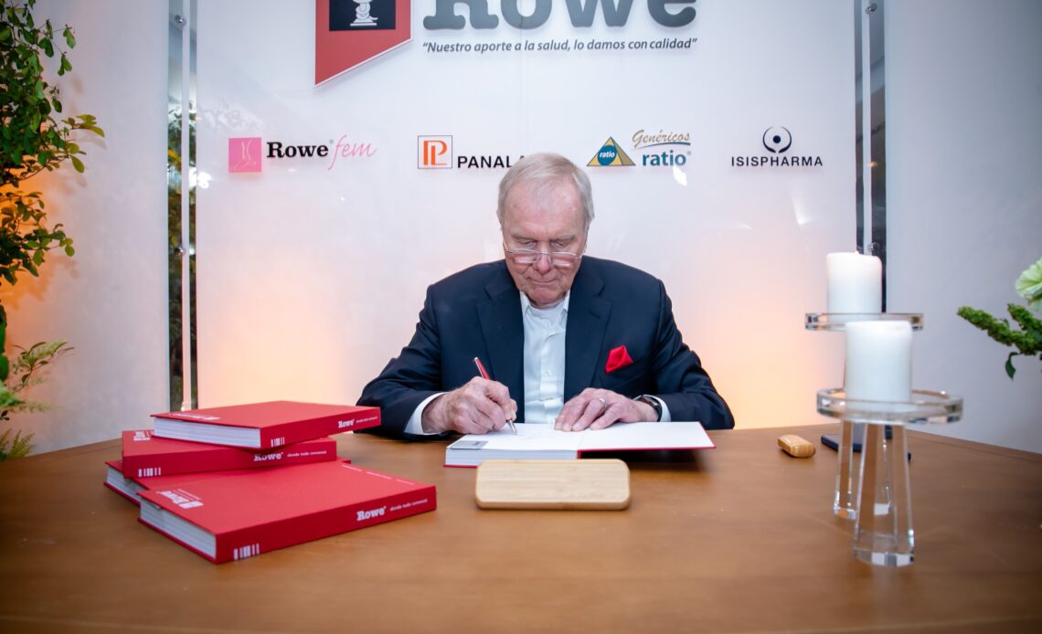 Laboratorios Rowe conmemora más de 35 años de trayectoria con la publicación de su primer libro