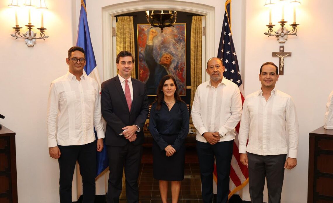 El Sistema 911 de República Dominicana Refuerza la Cooperación Tecnológica con Estados Unidos