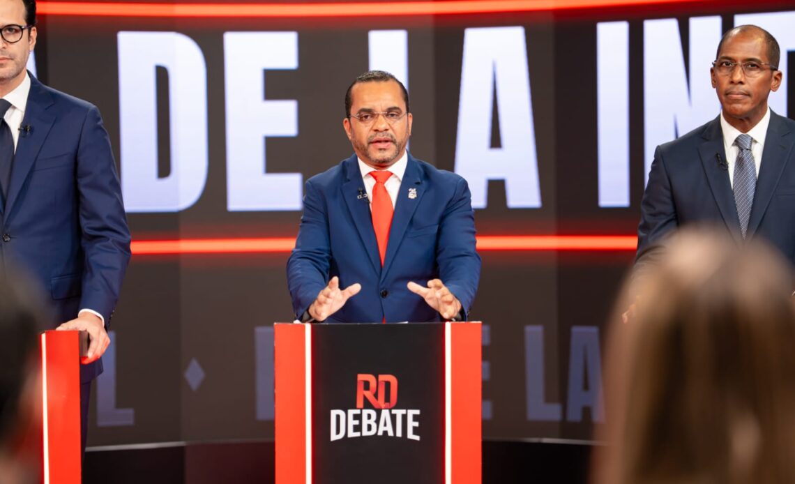 Rector del ITLA Subraya la Relevancia Universal de la Inteligencia Artificial en RD Debate 2026