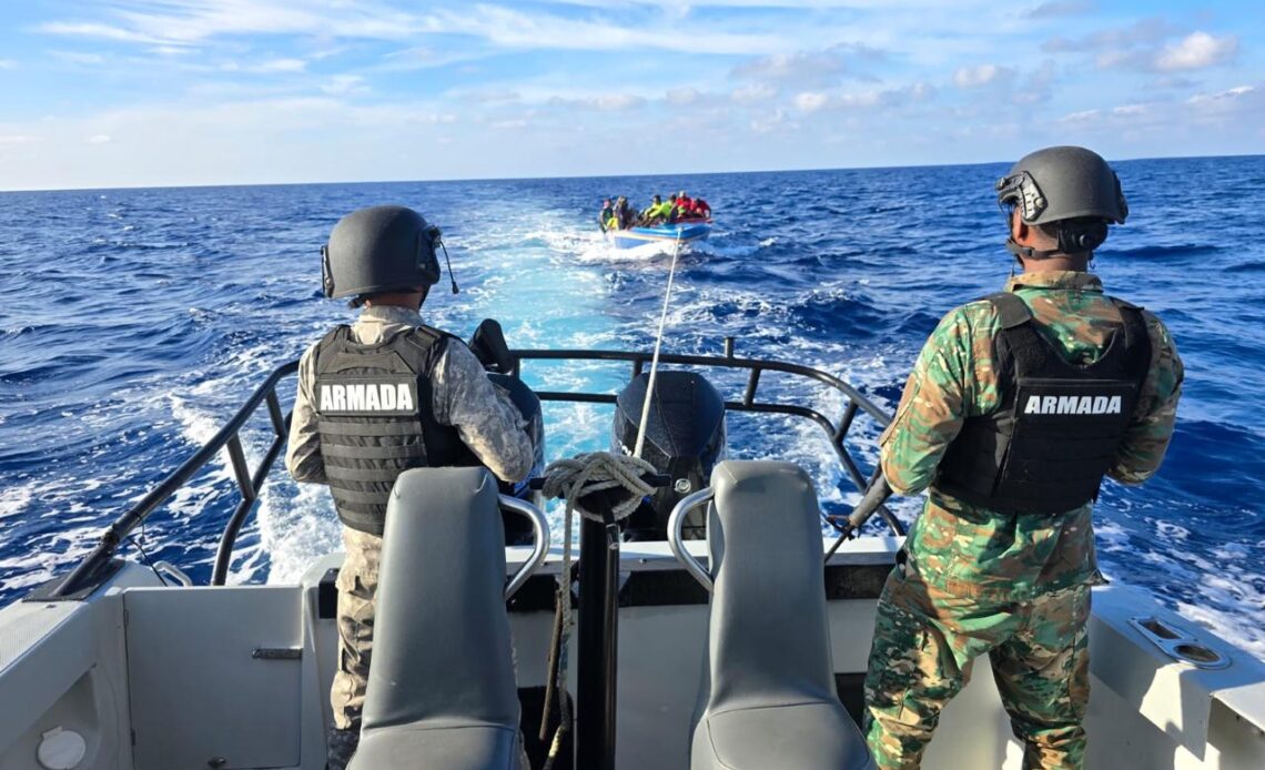 Intercepción Naval de Embarcación con 38 Ciudadanos Haitianos en Aguas Territoriales