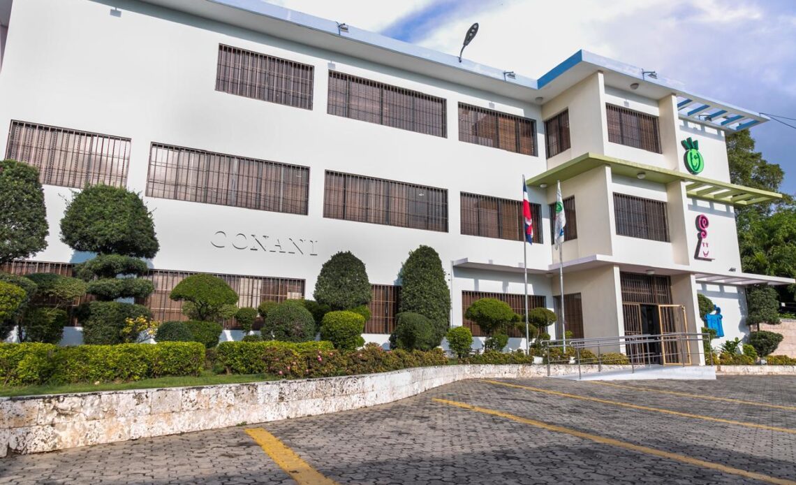 República Dominicana Registra Disminución del 40% en Embarazos Adolescentes en Cuatro Años; CEPAL Elogia Estrategia Nacional