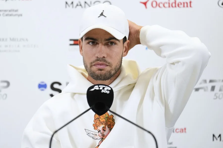 Carlos Alcaraz Aboga por un Límite de Horario en los Partidos de Tenis