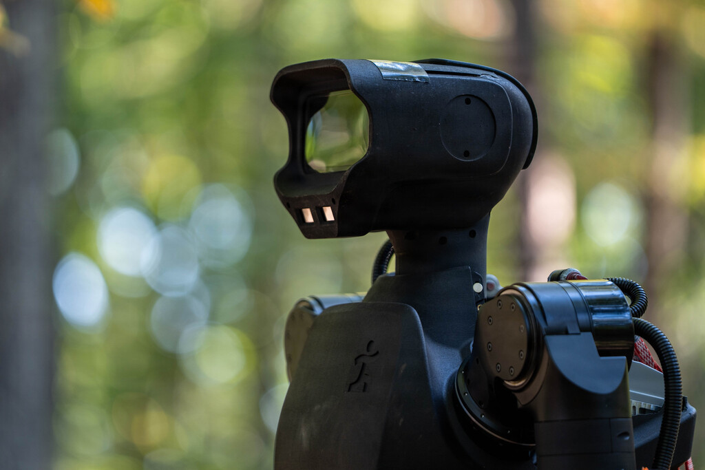 El Ejército de EE. UU. Evalúa Robots Humanoides para Futuras Operaciones Militares: Alex, del IHMC, entre los Candidatos