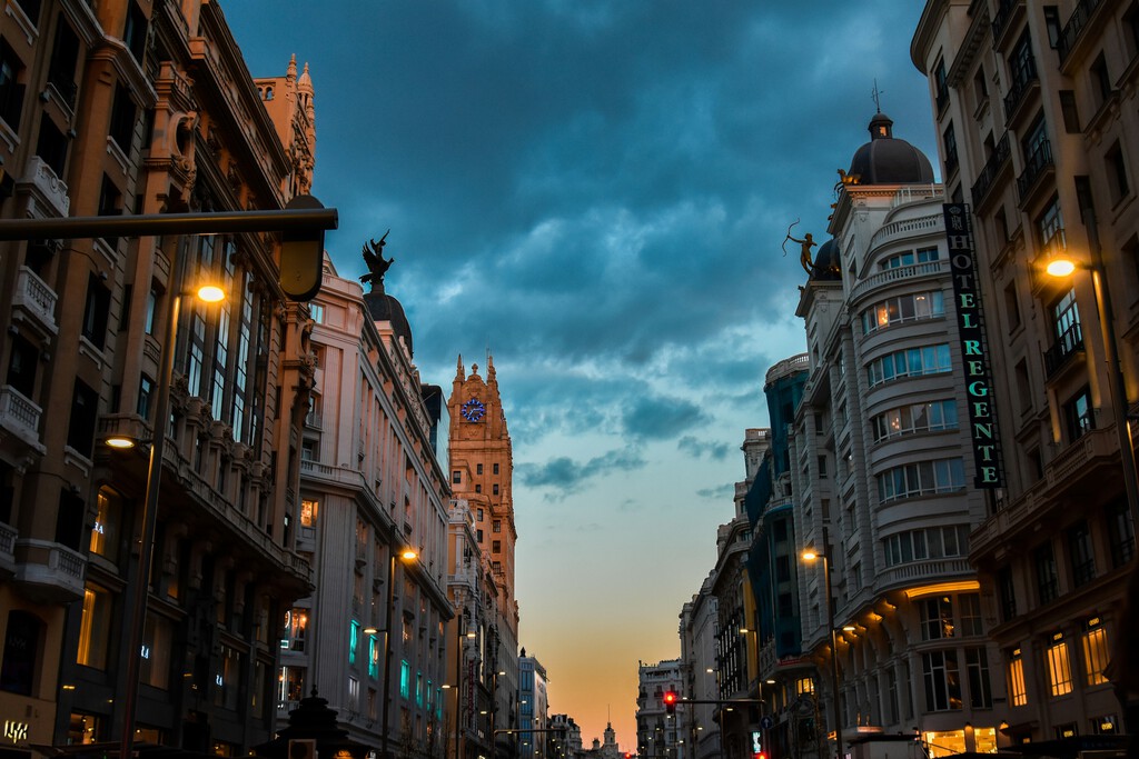 El esfuerzo económico para adquirir una vivienda en España se dispara, superando la media europea